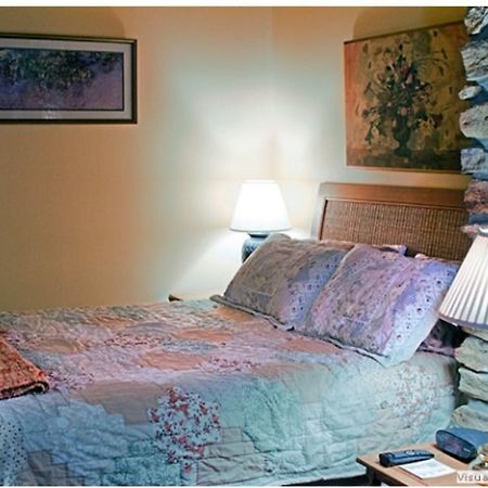 River House Bed And Breakfast Nine Mile Falls Екстериор снимка