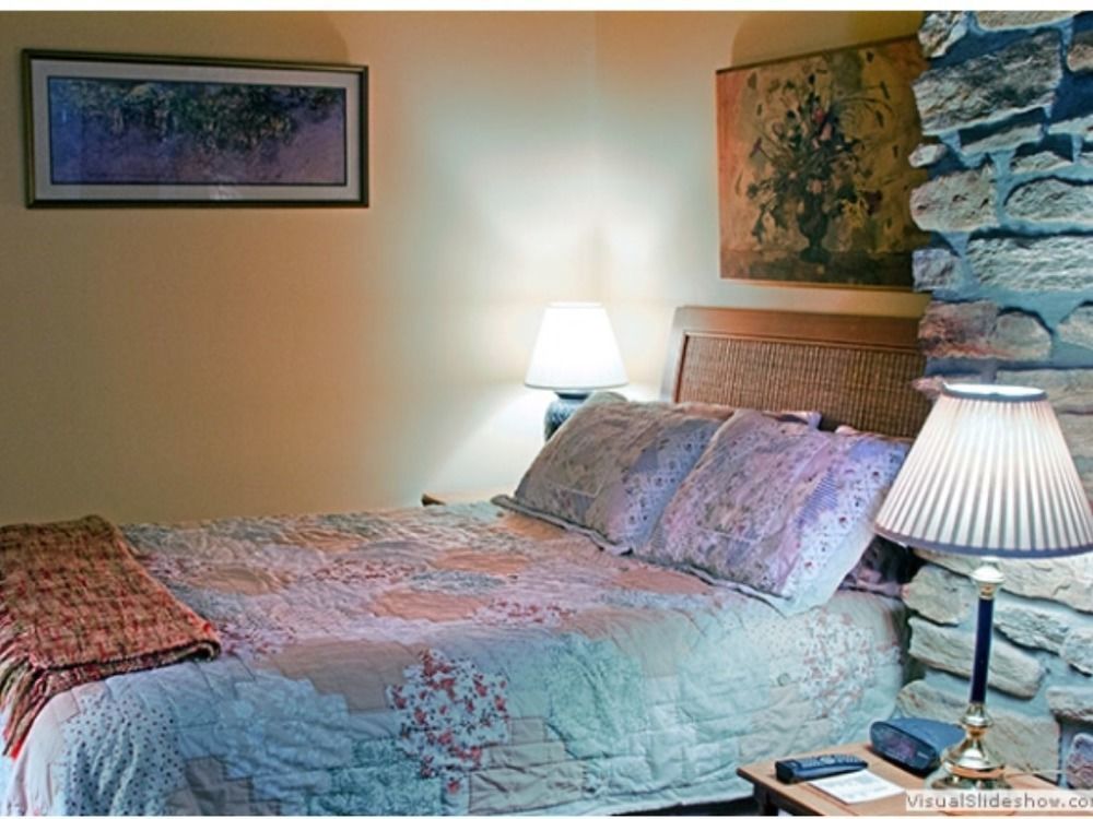 River House Bed And Breakfast Nine Mile Falls Екстериор снимка